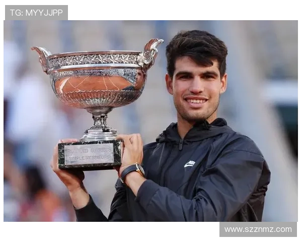 阿尔卡拉斯与小兹韦列夫首轮告捷引燃本届网球赛场热潮新风貌再现